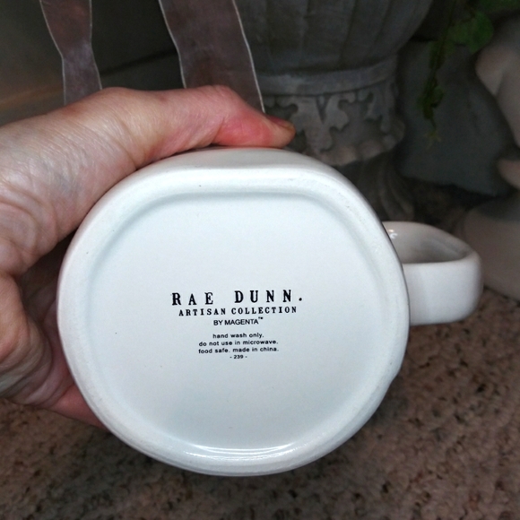 Rae Dunn Cancer Zodiac Sign Large Iviry & Gold Coffee Mug - Picture 5 of 6